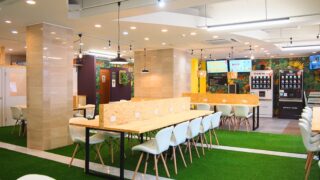 セルフカフェ藤が丘店の店内